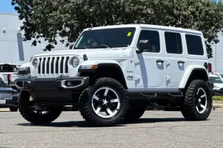 Jeep Wrangler Unlimited 2018 4x4 Moab 4dr SUV (midyear release)