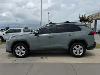 Toyota RAV4 2019 XLE 4dr SUV