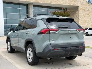 Toyota RAV4 2019 XLE 4dr SUV
