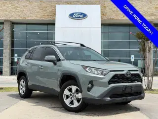 Toyota RAV4 2019 XLE 4dr SUV