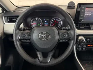Toyota RAV4 2019 XLE 4dr SUV