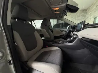 Toyota RAV4 2019 XLE 4dr SUV