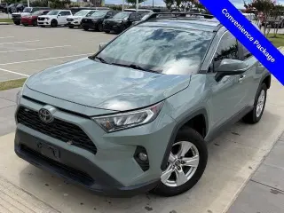 Toyota RAV4 2019 XLE 4dr SUV