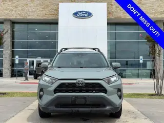 Toyota RAV4 2019 XLE 4dr SUV
