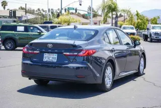 Toyota Camry 2025 SE 4dr Sedan