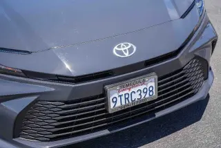 Toyota Camry 2025 SE 4dr Sedan