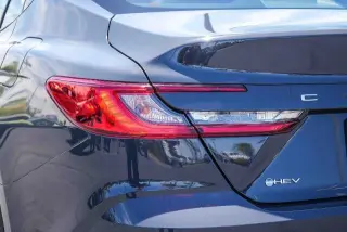 Toyota Camry 2025 SE 4dr Sedan