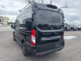 Ford Transit 2023 250 3dr SWB Medium Roof Cargo Van