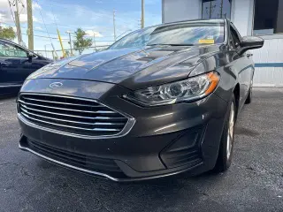 Ford Fusion Hybrid 2019 SE 4dr Sedan