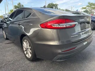 Ford Fusion Hybrid 2019 SE 4dr Sedan