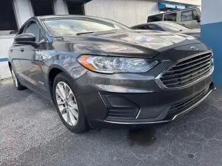 Ford Fusion Hybrid 2019 SE 4dr Sedan