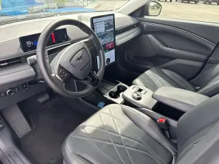 Ford Mustang Mach-E 2024 Select 4dr SUV