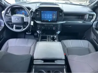 Ford F-150 2025 4x2 STX 4dr SuperCrew 5.5 ft. SB