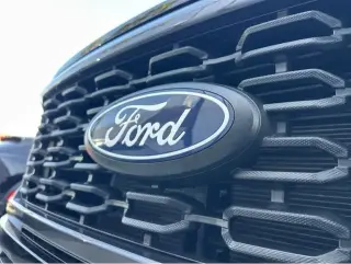 Ford F-150 2025 4x2 STX 4dr SuperCrew 5.5 ft. SB