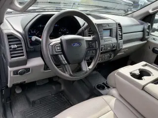 Ford F-250 Super Duty 2019 4x2 XLT 4dr SuperCab 8 ft. LB Pickup