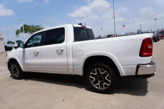 Ram 1500 2025 4x4 Laramie 4dr Crew Cab 5.6 ft. SB Pickup