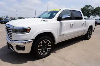 Ram 1500 2025 4x4 Laramie 4dr Crew Cab 5.6 ft. SB Pickup