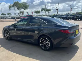Toyota Camry 2025 SE 4dr Sedan