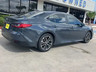 Toyota Camry 2025 SE 4dr Sedan
