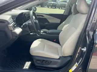 Toyota Camry 2025 SE 4dr Sedan