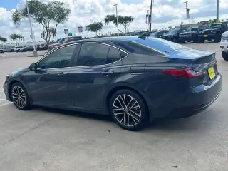 Toyota Camry 2025 SE 4dr Sedan