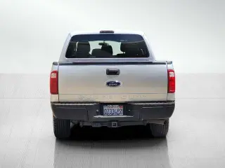 Ford F-250 Super Duty 2011 4x2 XL 4dr Crew Cab 6.8 ft. SB Pickup