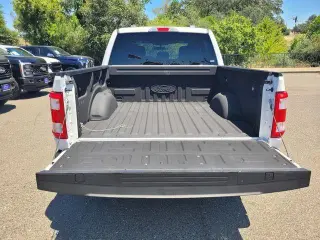 Ford F-150 2021 4x2 XL 4dr SuperCrew 5.5 ft. SB