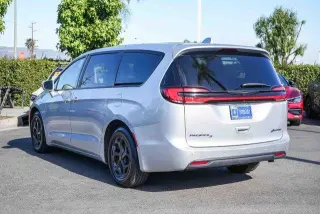 Chrysler Pacifica Hybrid 2022 Limited 4dr Mini-Van