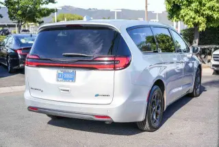Chrysler Pacifica Hybrid 2022 Limited 4dr Mini-Van