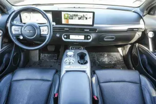 Genesis GV60 2023 AWD Advanced 4dr SUV