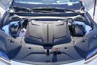 Genesis GV60 2023 AWD Advanced 4dr SUV