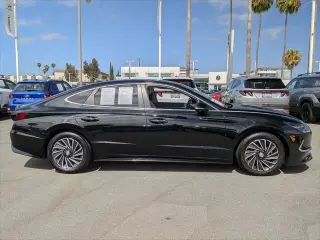 Hyundai SONATA Hybrid 2023 Limited 4dr Sedan