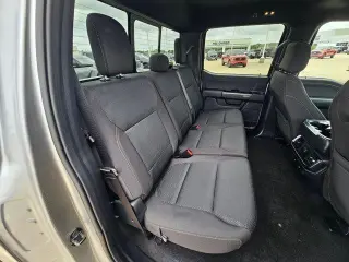 Ford F-150 2023 4x4 XL 4dr SuperCrew 5.5 ft. SB