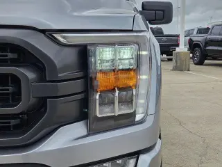 Ford F-150 2023 4x4 XL 4dr SuperCrew 5.5 ft. SB