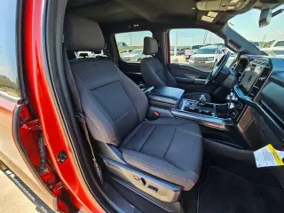 Ford F-150 2023 4x4 XL 4dr SuperCrew 5.5 ft. SB