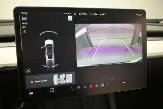 Tesla Model Y 2022 AWD Long Range 4dr Crossover