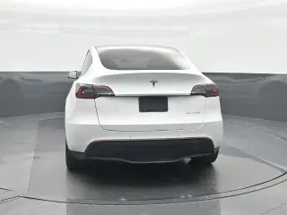 Tesla Model Y 2022 AWD Long Range 4dr Crossover
