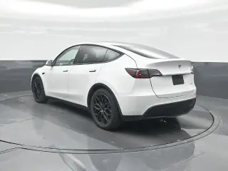Tesla Model Y 2022 AWD Long Range 4dr Crossover