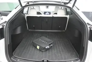 Tesla Model Y 2022 AWD Long Range 4dr Crossover