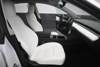Tesla Model Y 2022 AWD Long Range 4dr Crossover