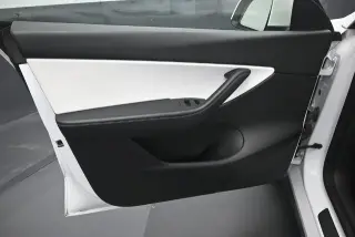 Tesla Model Y 2022 AWD Long Range 4dr Crossover