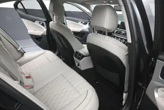 Genesis G70 2019 AWD 2.0T Advanced 4dr Sedan