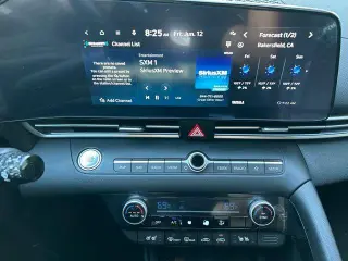 Hyundai ELANTRA Hybrid 2023 Limited 4dr Sedan