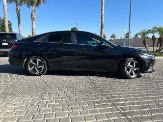 Hyundai ELANTRA Hybrid 2023 Limited 4dr Sedan