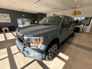 Ford F-150 2023 4x4 XL 4dr SuperCrew 5.5 ft. SB