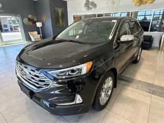 Ford Edge 2022 AWD Titanium 4dr Crossover