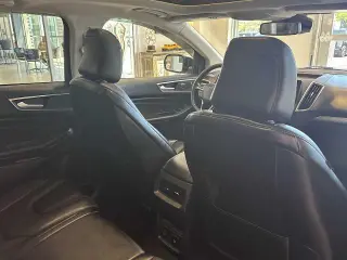 Ford Edge 2022 AWD Titanium 4dr Crossover