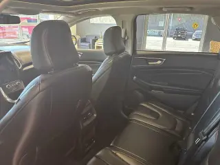 Ford Edge 2022 AWD Titanium 4dr Crossover