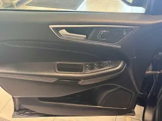 Ford Edge 2022 AWD Titanium 4dr Crossover