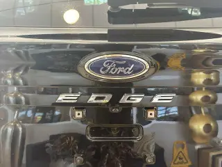 Ford Edge 2022 AWD Titanium 4dr Crossover
